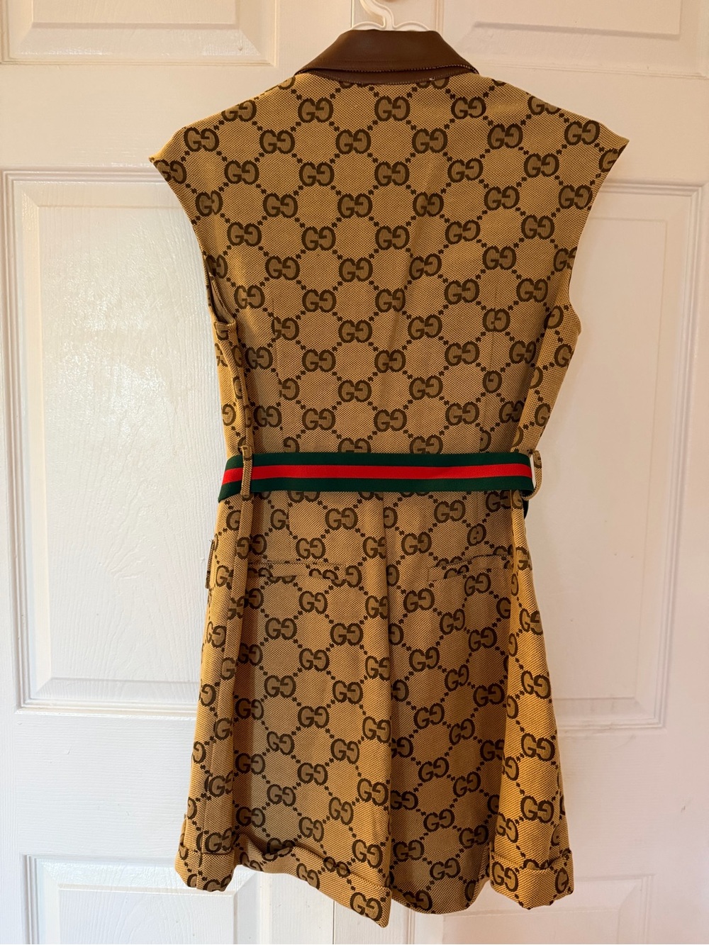 Gucci Beige GG Monogram Sleeveless Romper with Green-Red Web Belt - Picture 7 of 13